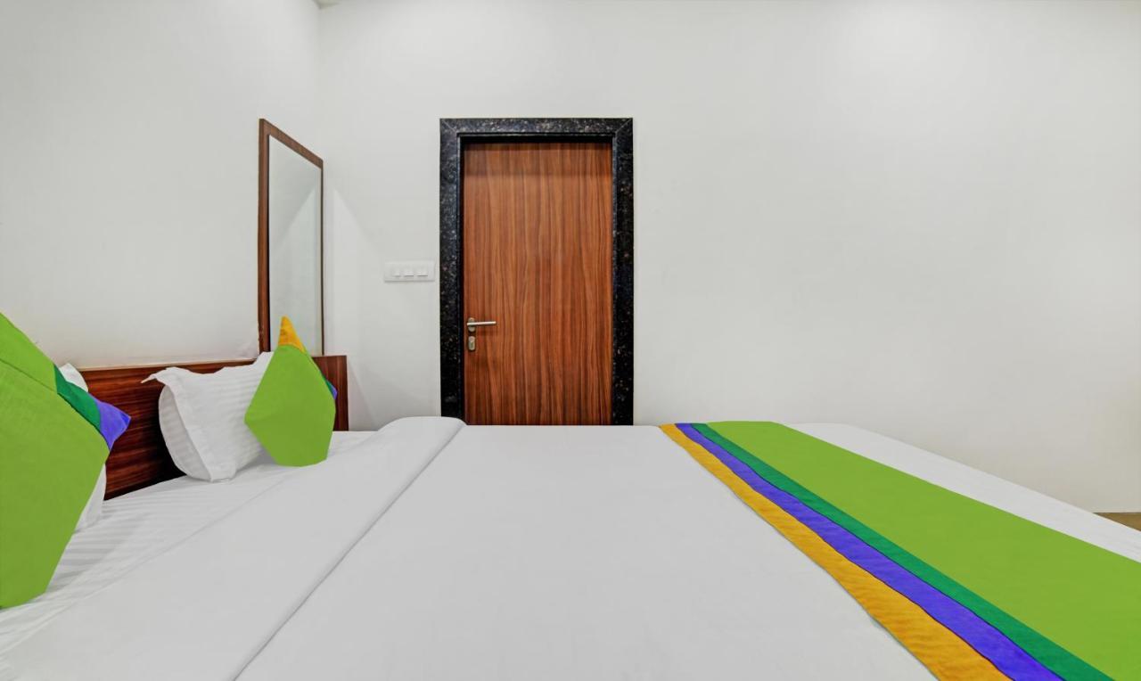 Hotel Treebo Shivaay Indore Zewnętrze zdjęcie