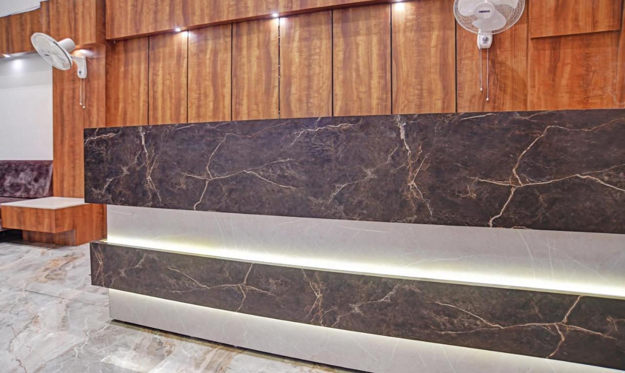 Hotel Treebo Shivaay Indore Zewnętrze zdjęcie